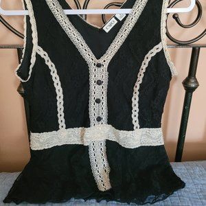 Cato medium black and off-white lace tank top